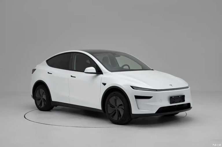 Uma avalanche de elétricos se aproxima: a guerra de preços foi iniciada.
