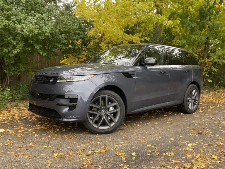 Range Rover Sport PHEV 2025: o elétrico que ruge