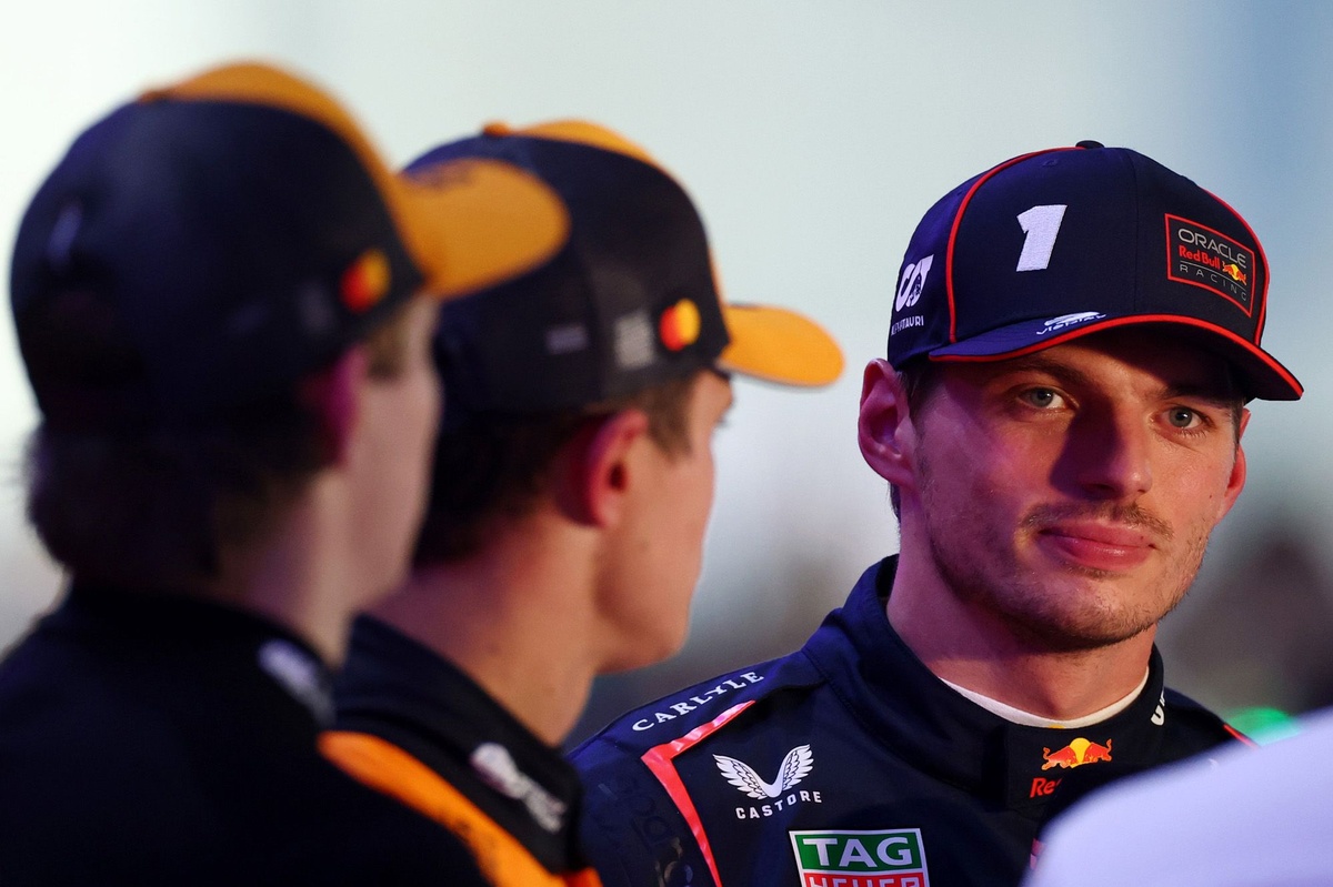 O grande estrondo da primeira curva no GP do Qatar: Piastri, Norris e Verstappen na confusão
