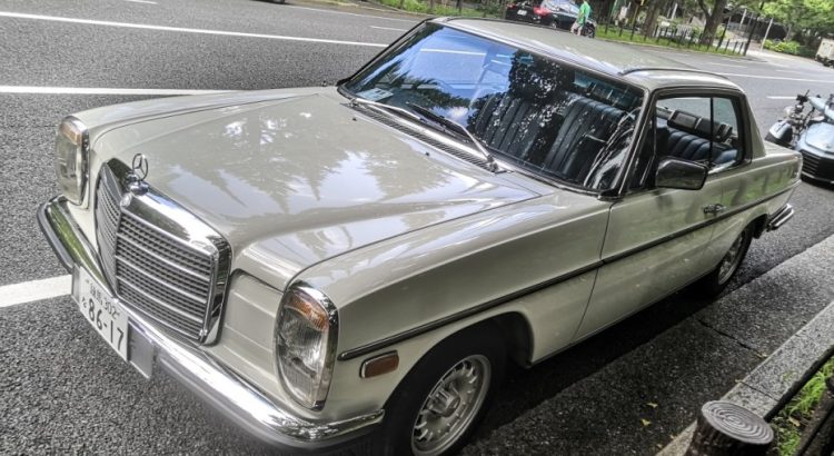 Mercedes-Benz 280 CE (W114) : A elegância à cruzamento de caminhos