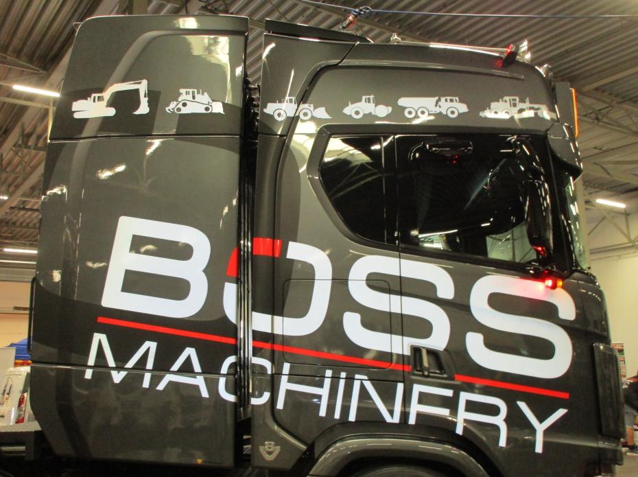 Scania 770S V8: O Monstro da Estrada ao Servi&ccedil;o da Boss Machinery