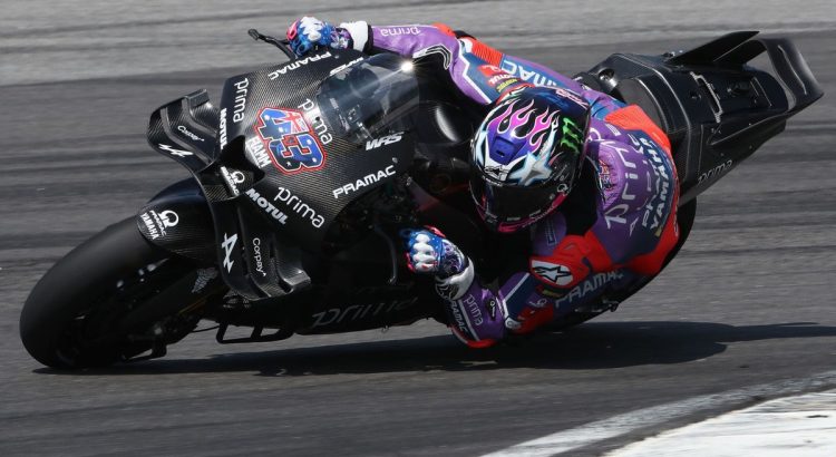 Yamaha V4 no topo: Miller brilha no Sepang Shakedown