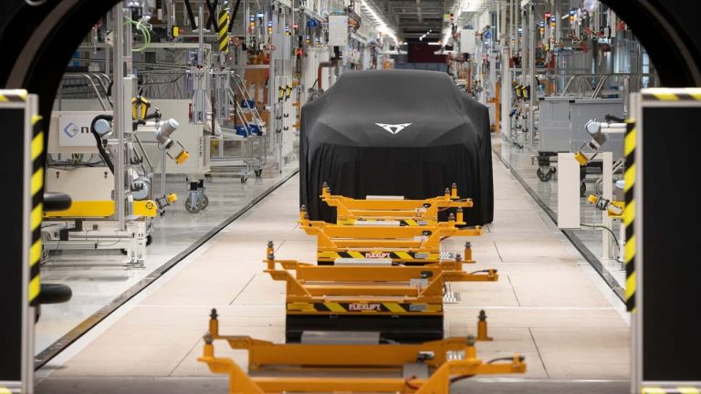 A Cupra Raval: uma virada estratégica para a marca espanhola