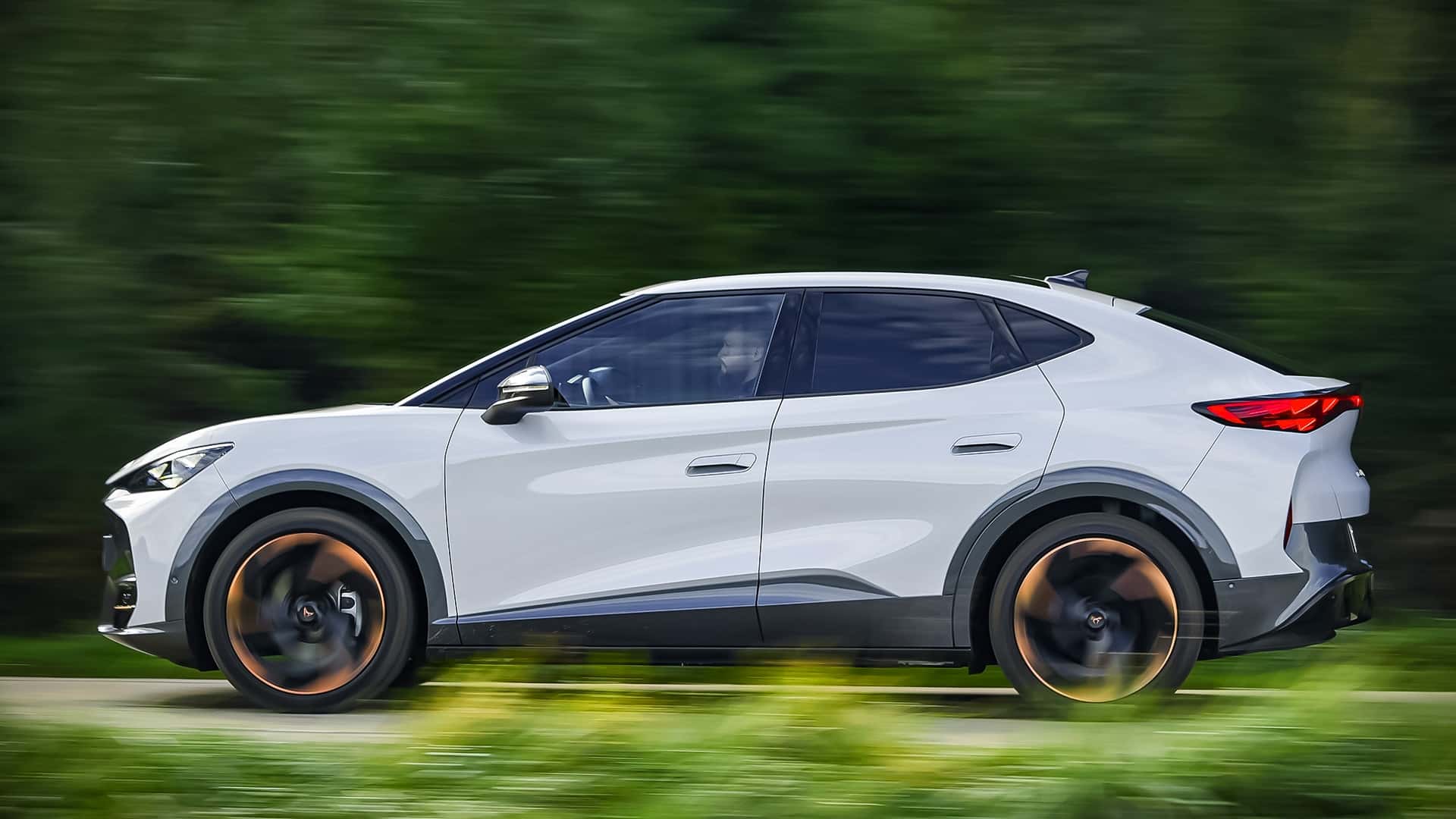 Cupra Tavascan: Bruxelas Levanta Barreiras Tarifárias para um Futuro Eléct…