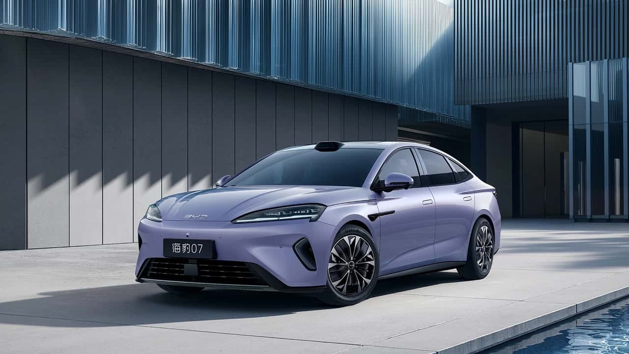 BYD Seal 07 Desafia Tesla Model 3 com Preço Agressivo e Inovações Tecnológ…