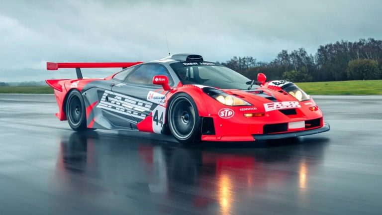 McLaren F1 GTR Longtail: Lenda das Corridas Vai a Leilão, Mas a Que Preço?