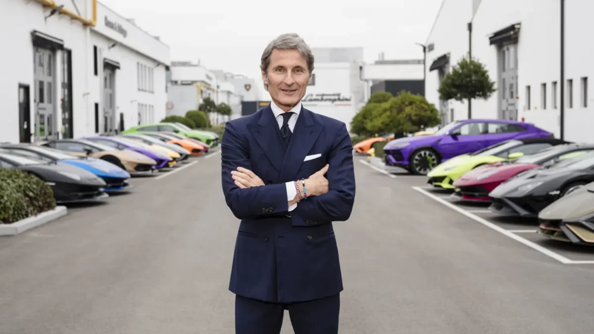 Lamborghini aposta no V12 híbrido para desafiar a Ferrari e manter a paixão