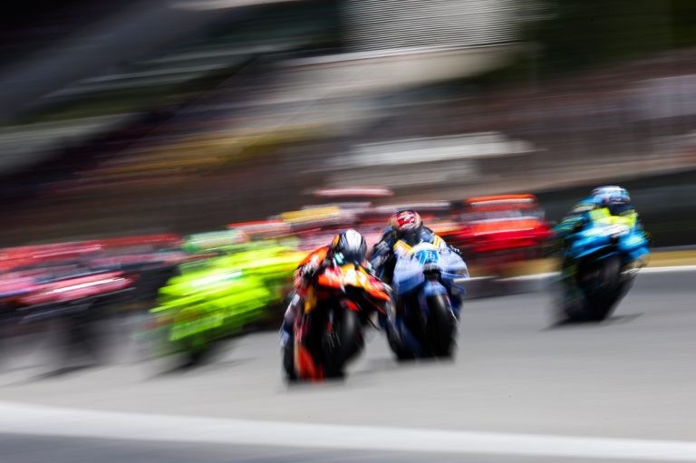 Acosta critica organização da MotoGP após GP caótico e com bandeiras…