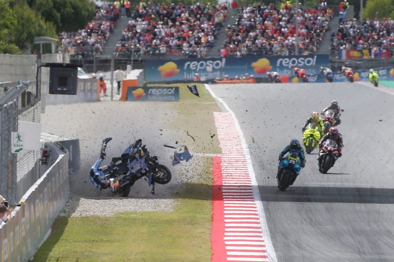 Álex Márquez: Quase tragédia na Catalunha, piloto da Gresini escapa com…