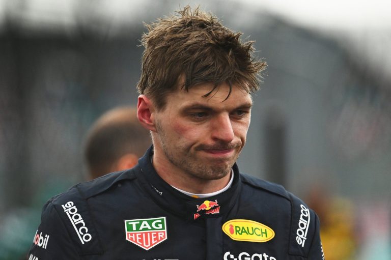 Puni em Miami, Verstappen mantém posição após sanção a Leclerc