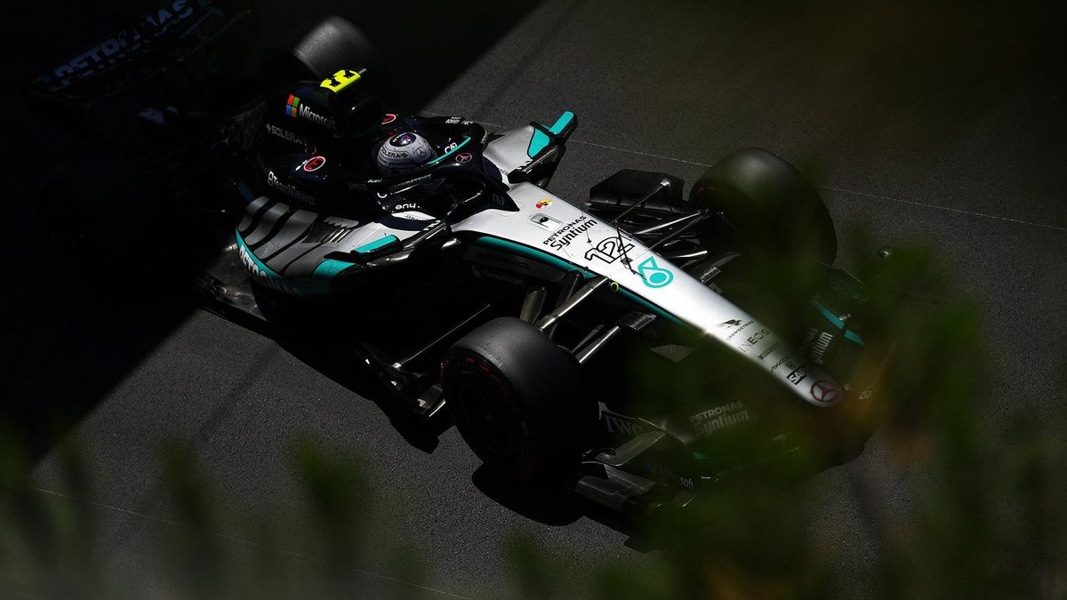 F1 em Mônaco 2026: Verstappen larga na pole, mas novato Antonelli rouba a…