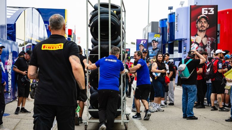 Pirelli testa pneus para MotoGP em Brno com estrelas da categoria…