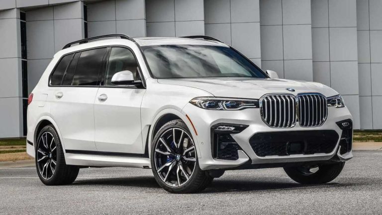Rússia fora da lei: russos produzem BMWs “piratas” com peças antigas após saída da marca