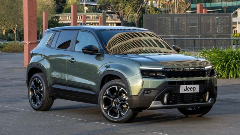 Jeep Avenger: SUV compacto que chega ao Brasil ganha indícios de motorização híbrida