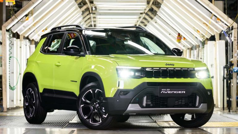 Jeep Avenger: o elétrico urbano que ignora o 4×4 e nasce em solo brasileiro